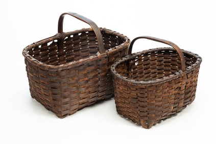 TWO AMERICAN WOVEN SPLINT BASKETS WITH BENTWOOD HANDLES.