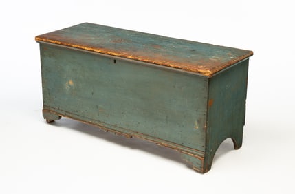 NEW ENGLAND ROBIN'S EGG BLUE-PAINTED PINE SIX-BOARD BLANKET CHEST.