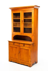 AMERICAN PINE STEPBACK CUPBOARD.