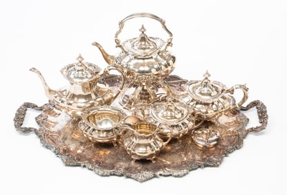 REED AND BARTON "HAMPTON COURT" PATTERN STERLING STILVE TEA SET.