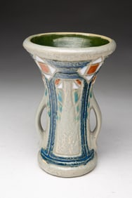ROSEVILLE POTTERY CO. (ROSEVILLE, OHIO) "MOSTIQUE" DOUBLE-HANDLED VASE.