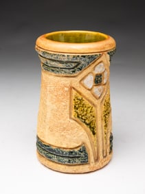 ROSEVILLE POTTERY CO. (ROSEVILLE, OHIO) "MOSTIQUE" VASE.