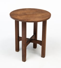 GUSTAV STICKLEY (AMERICAN, 1858-1942) ARTS AND CRAFTS "NO. 603" QUARTERSAWN OAK TABOURET.