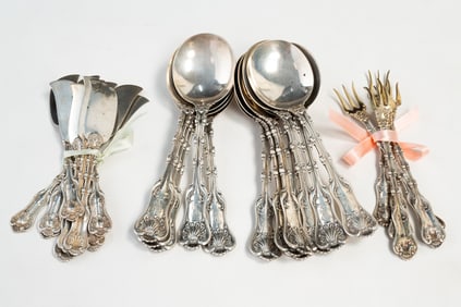 GROUP OF WHITING "IMPERIAL QUEEN" PATTERN STERLING FLATWARE.