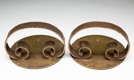 PAIR OF ROYCROFT (EAST AURORA, NEW YORK) ARTS AND CRAFTS HAMMERED COPPER BOOKENDS.