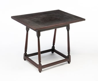AMERICAN MAPLE TAVERN TABLE.