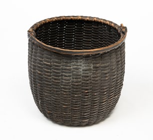 AMERICAN PAINTED AND SPLINT-OAK SWING-HANDLED BASKET.
