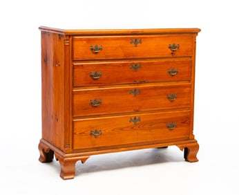 AMERICAN CHIPPENDALE STYLE PINE FOUR-DRAWER CHEST.
