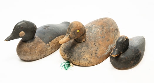 THREE AMERICAN CARVED AND PAINTED DUCK DECOYS, INCL. FRED PLITKA.