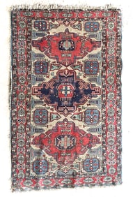 ORIENTAL WOOL AREA RUG.
