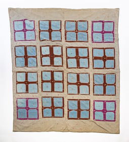 AMISH (MIFFLIN COUNTY, PENNSYLVANIA) TIED AND STITCHED COMFORTER.