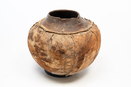 LARGE AFRICAN CERAMIC OIL POT.