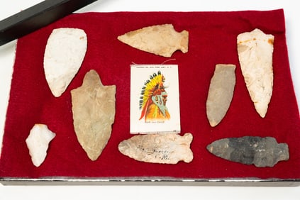 NATIVE AMERICAN ARROWHEADS AND POINTS AND A CIGARETTE CARD.