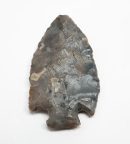 NATIVE AMERICAN CORNER NOTCH FLINT POINT.