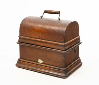 EDISON STANDARD PHONOGRAPH.