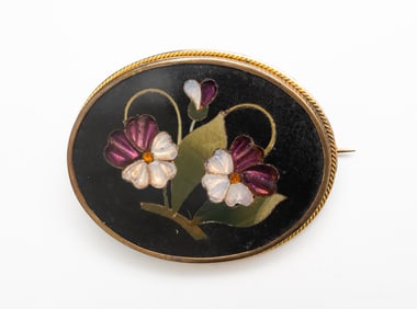 14K YELLOW GOLD PIETRA DURA FLORAL BROOCH PIN.