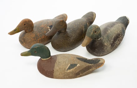 FOUR AMERICAN FACTORY DUCK DECOYS, INCL. GUNDELFINGER (JEFFERSON CITY, MISSOURI) AND ANIMAL TRAP CO.