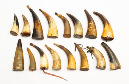 COLLECTION OF SIXTEEN SMALL POWDER HORNS, INCL. THREE ENGRAVED EXAMPLES.