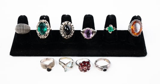 GROUPING OF STERLING SILVER GEMSTONE RINGS.