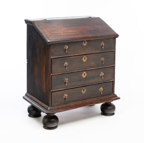 AMERICAN WILLIAM AND MARY PAINTED PINE SLANT-LID DESK.