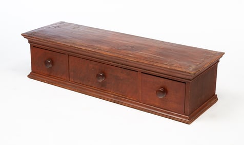 AMERICAN RED-WASHED BIRD'S EYE MAPLE TABLETOP SET OF DRAWERS.