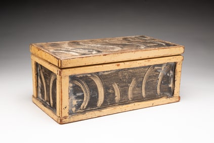 AMERICAN FOLK ART PAINT-DECORATED BOX.