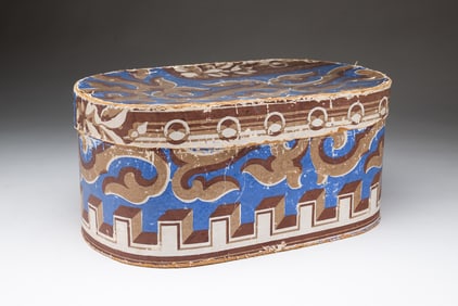 AMERICAN WALLPAPER BAND BOX.