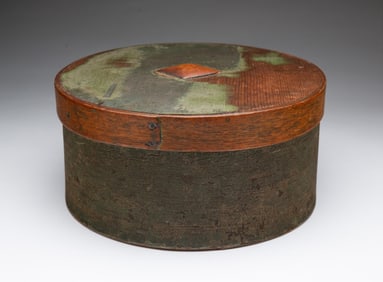 AMERICAN PAINT-DECORATED BENTWOOD PANTRY BOX WITH DIAMOND FINIAL.