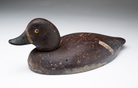 AMERICAN FOLK ART CARVED AND PAINTED BLUE BILL HEN DECOY.