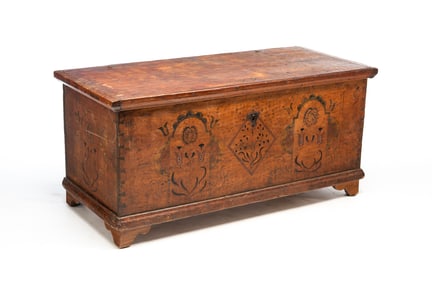 AMERICAN PAINT-DECORATED BLANKET CHEST.