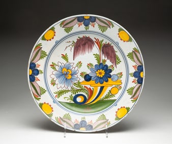 DELFT SHALLOW BOWL WITH POLYCHROME DECORATION.