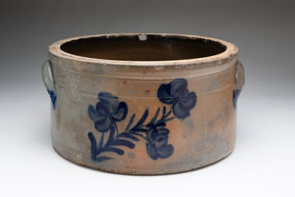 COBALT DECORATED STONEWARE CAKE CROCK.