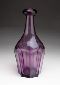 PITTSBURGH, PENNSYLVANIA AMETHYST PANELED GLASS BAR DECANTER.