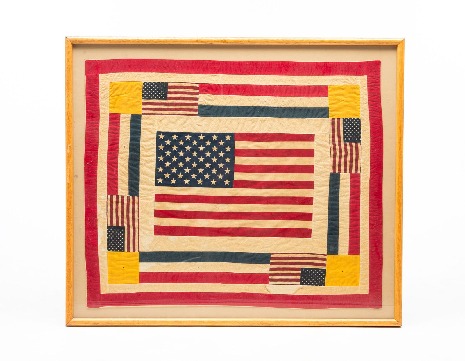 FRAMED AMERICAN FLAG CRIB QUILT. (1 of 4)