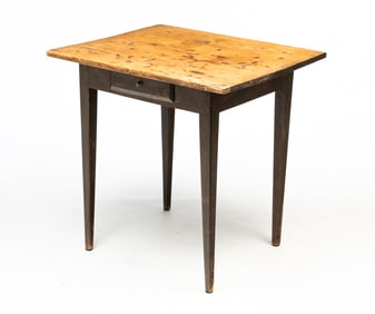 AMERICAN HEPPLEWHITE ONE-DRAWER STAND.