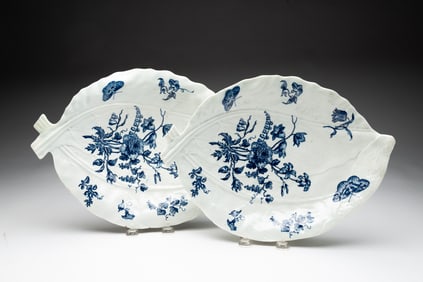 FINE PAIR OF LARGE CAUGHLEY BLUE AND WHITE PORCELAIN LEAF DISHES.