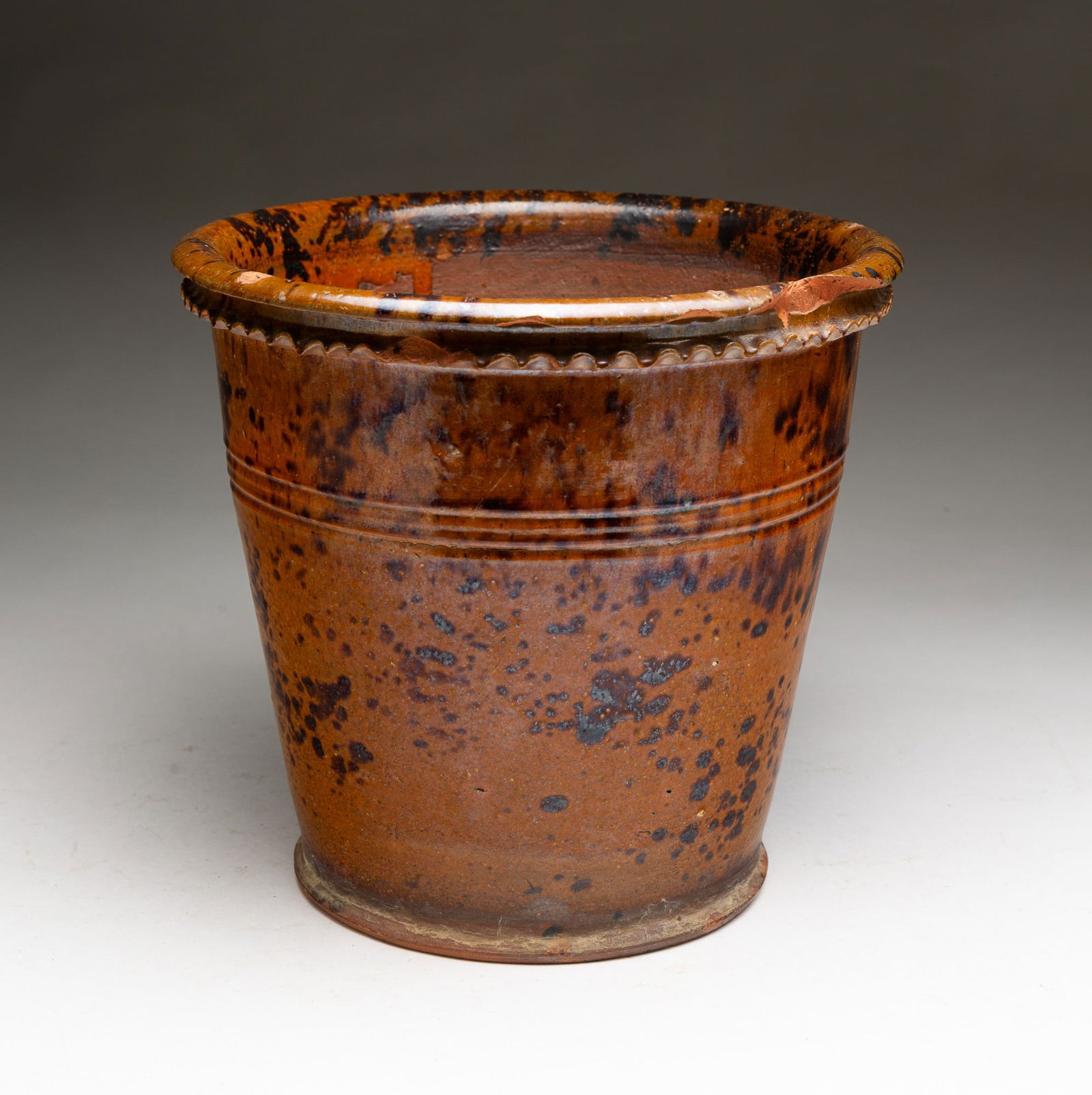 AMERICAN REDWARE FLOWER POT. (1 of 5)