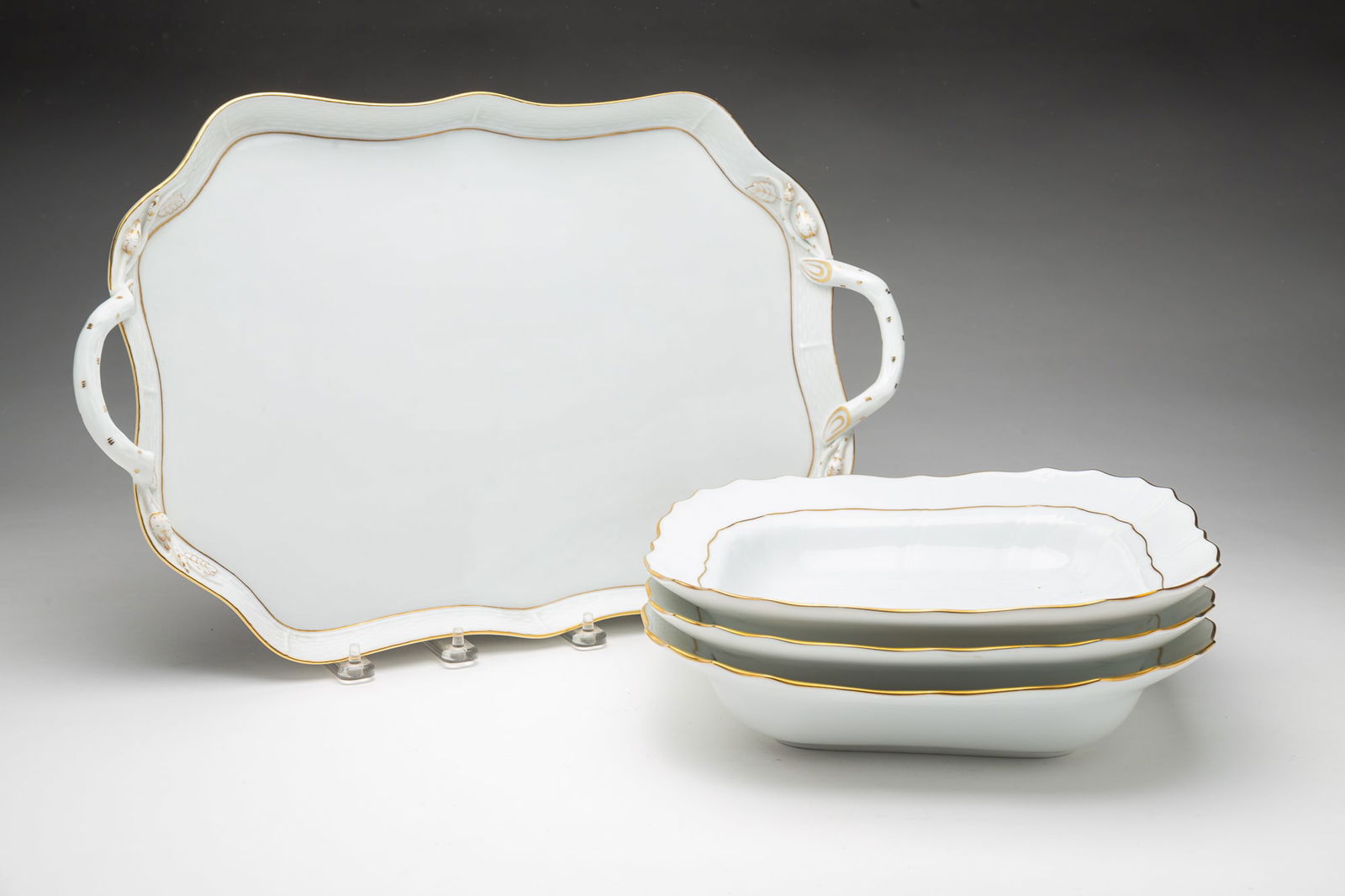 FOUR HEREND GOLDEN EDGE PORCELAIN SERVING DISHES. (1 of 3)