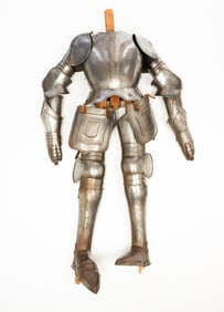 EUROPEAN LIFE-SIZE SUIT OF ARMOR.