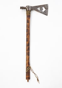 WESTERN PIPE TOMAHAWK WITH LARGE BLADE WITH PIERCED BATWING AND BEE SILHOUETTES.
