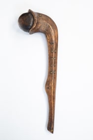 NATIVE AMERICAN CARVED WOOD BALL-HEAD FISH EFFIGY WAR CLUB.