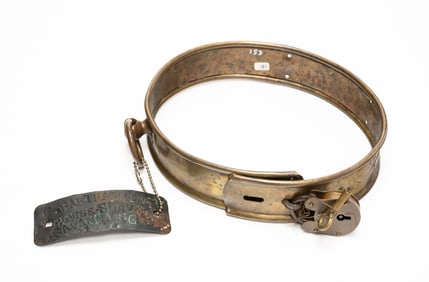 ENGRAVED BRASS COLLAR WITH PADLOCK AND HOUSE SLAVE TAG.