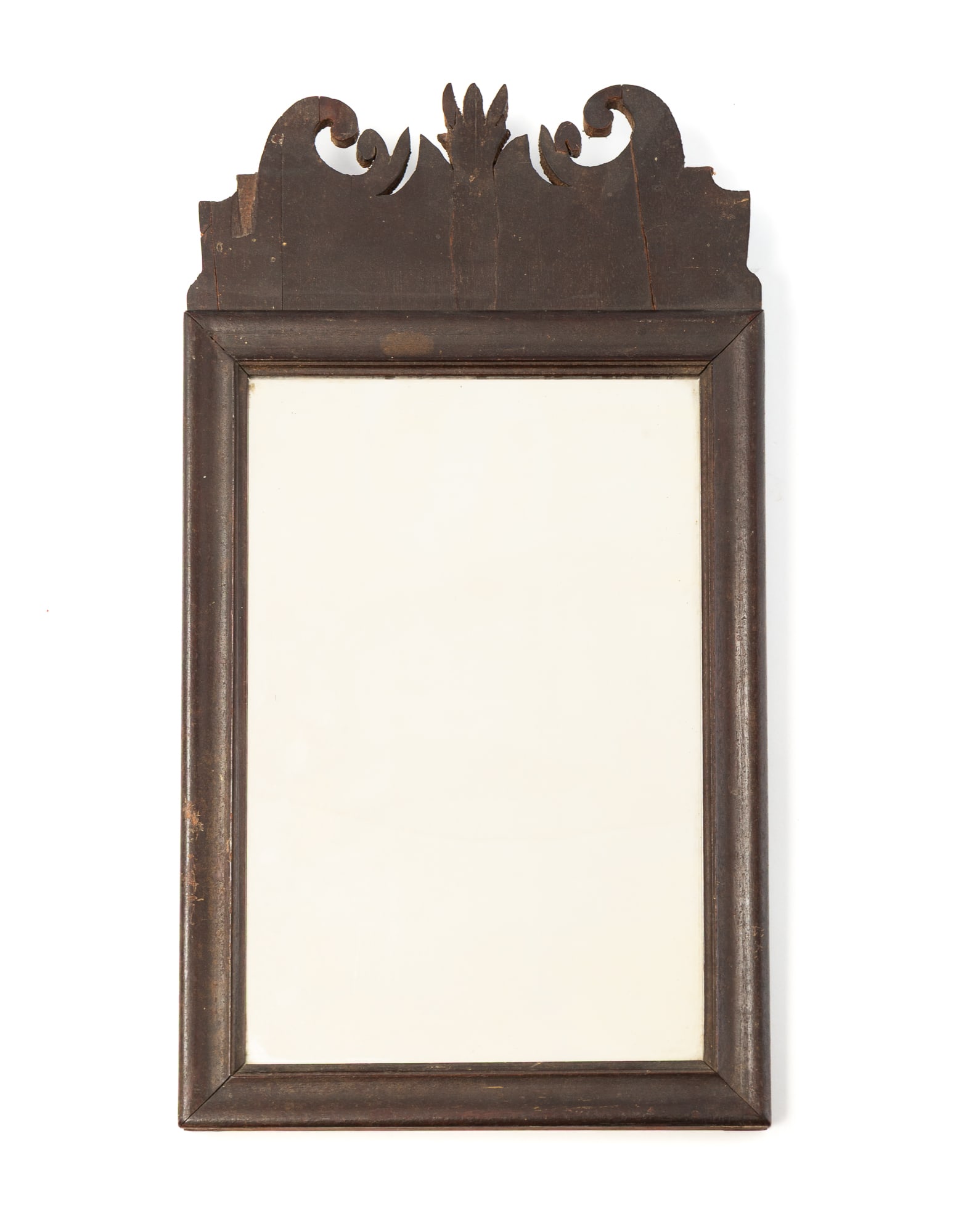 AMERICAN QUEEN ANNE MAHOGANY MIRROR.
