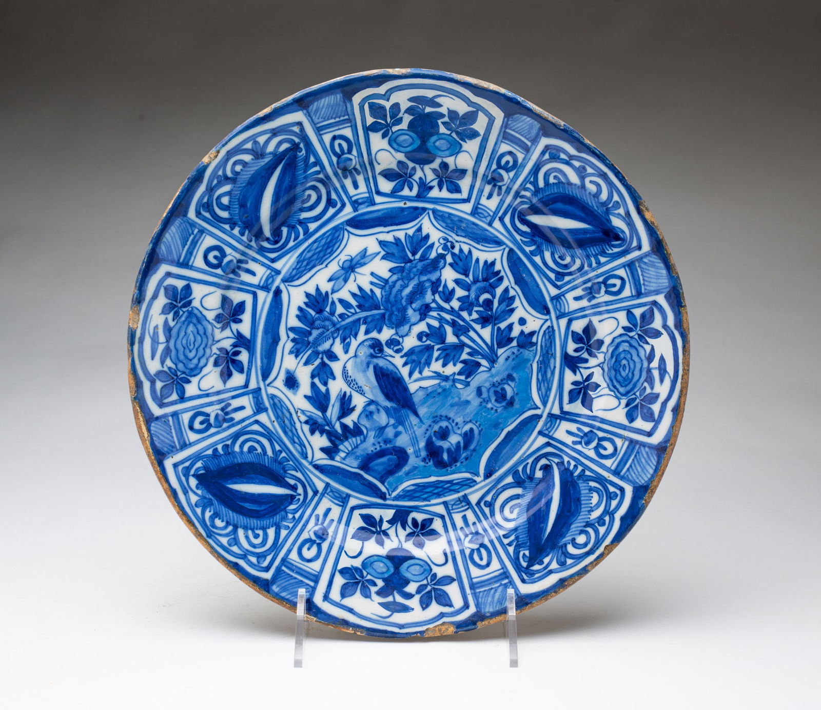 DUTCH DELFT BLUE AND WHITE KRAAK STYLE CHARGER. (1 of 13)