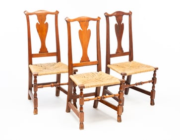 THREE AMERICAN QUEEN ANNE SIDE CHAIRS WITH SPANISH FEET.