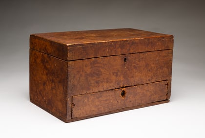 AMERICAN PAINT-DECORATED LIDDED BOX WITH DRAWER.
