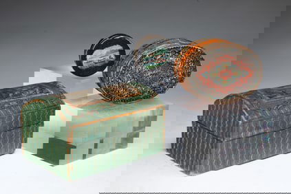 THREE DIMINUTIVE AMERICAN DECORATED BOXES.