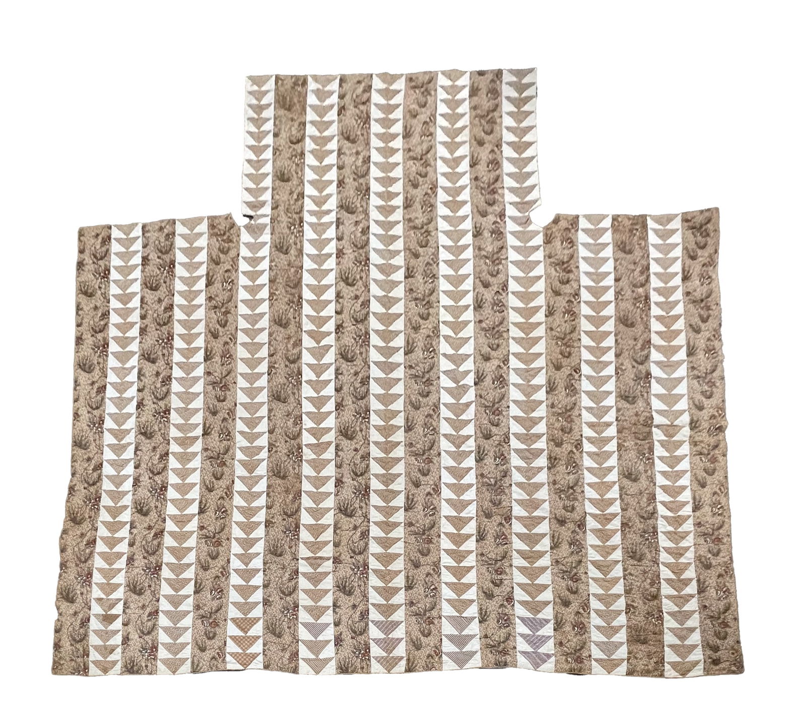 AMERICAN COTTON PIECE WORK QUILT. (1 of 8)