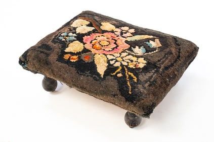 AMERICAN PINE FOOTSTOOL WITH HOOKED RUG COVER.
