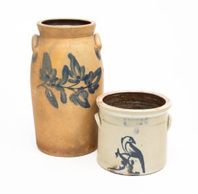 J. & E. NORTON (BENNINGTON, VERMONT) 1.5 GALLON STONEWARE JAR WITH COBALT BIRD DECORATION AND A 3